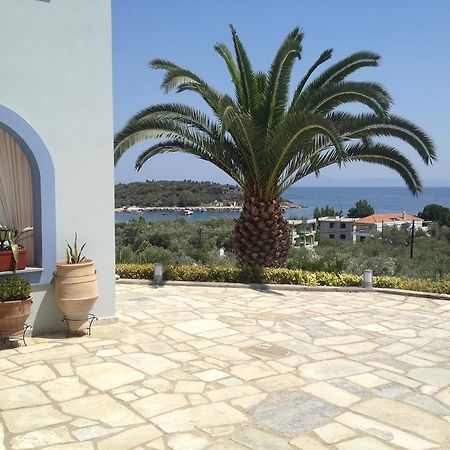 Aigli Apartments Néa Ankhíalos Buitenkant foto