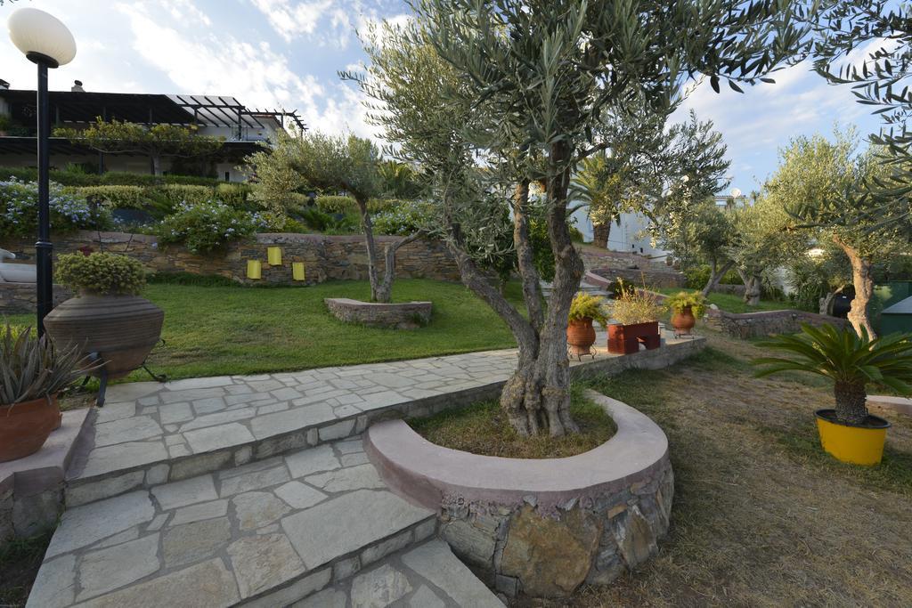 Aigli Apartments Néa Ankhíalos Buitenkant foto