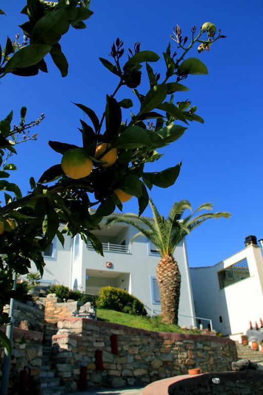 Aigli Apartments Néa Ankhíalos Buitenkant foto